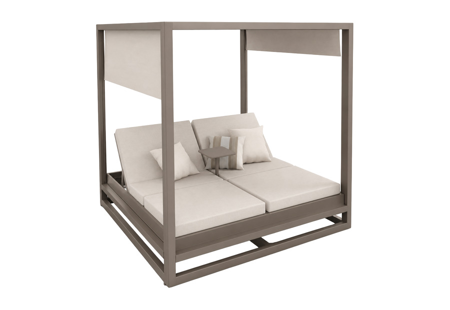 Daybed Gorgona doble con dosel de cuatro postes y techo móvil — Curvar